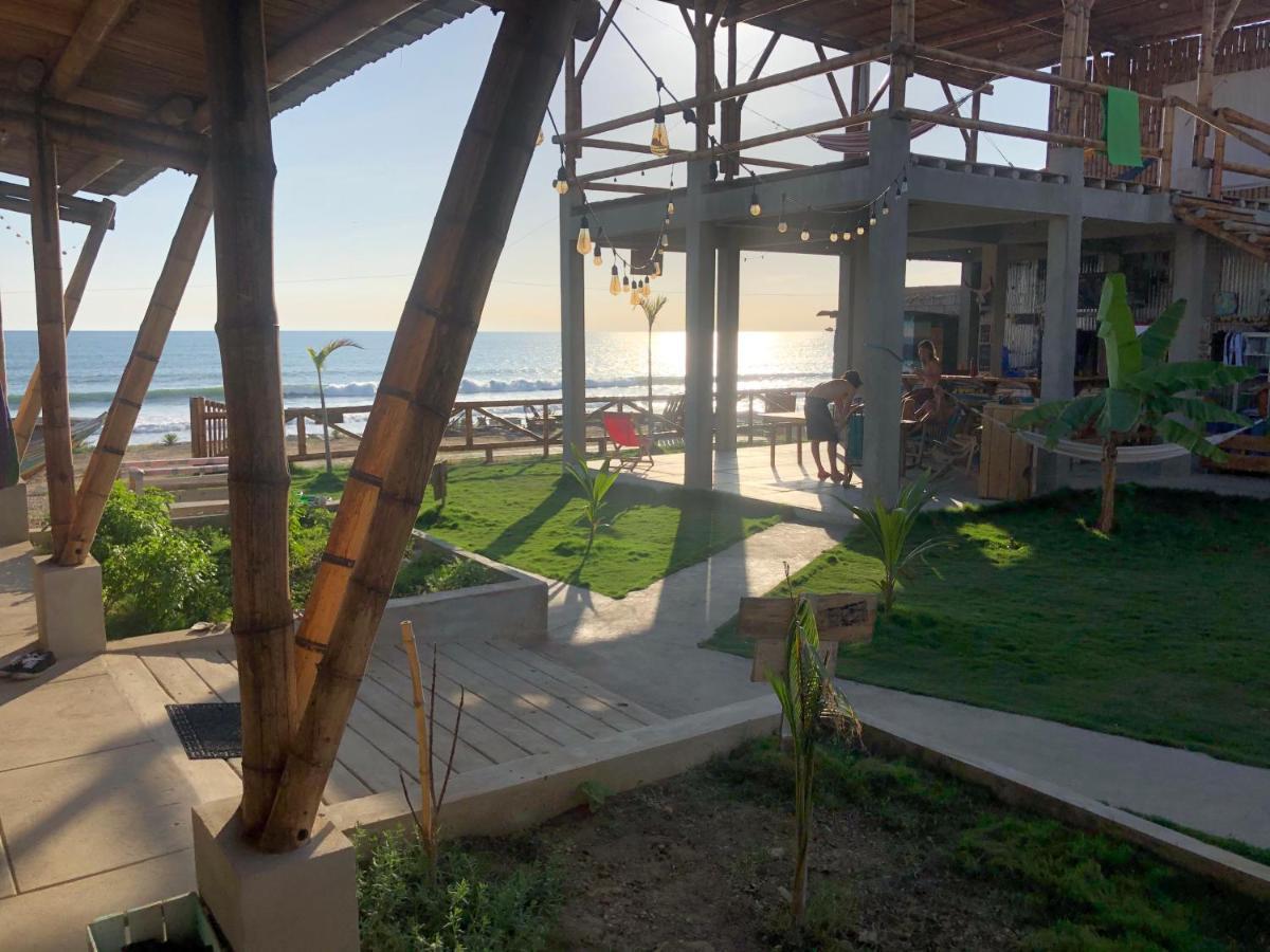 Free Spirit Ecuador, Puerto Engabao Hotel Exterior photo
